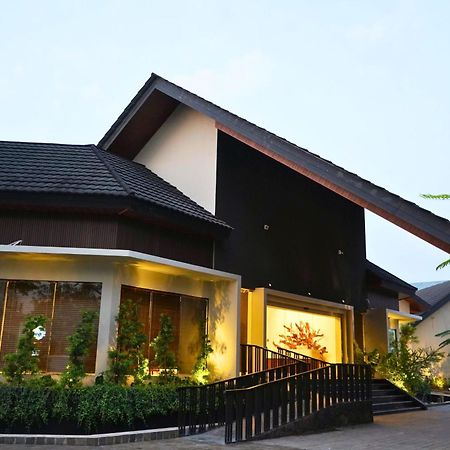 Azana Garden Hill Resort Blora 外观 照片